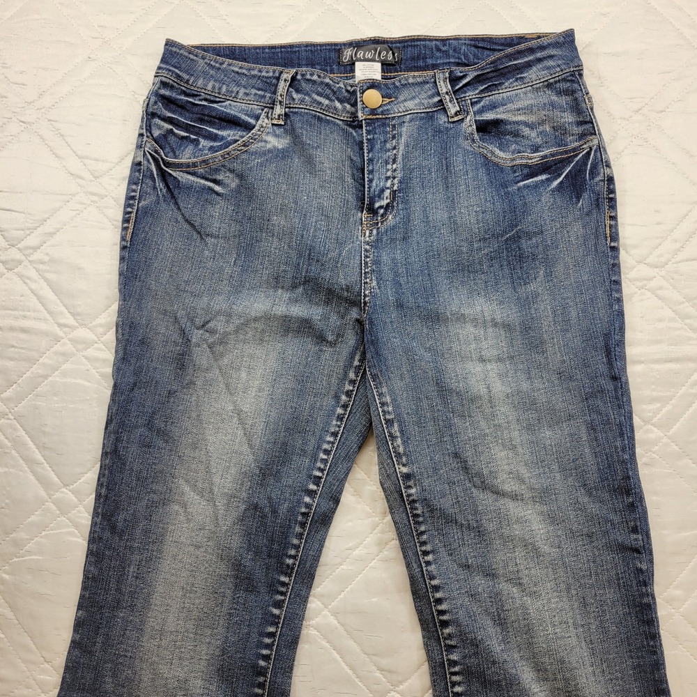 Flawless flare leg blue jeans size juniors 15 - Picture 4 of 6